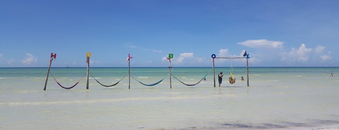 Club de Playa Las Hamacas is one of Yucatan.