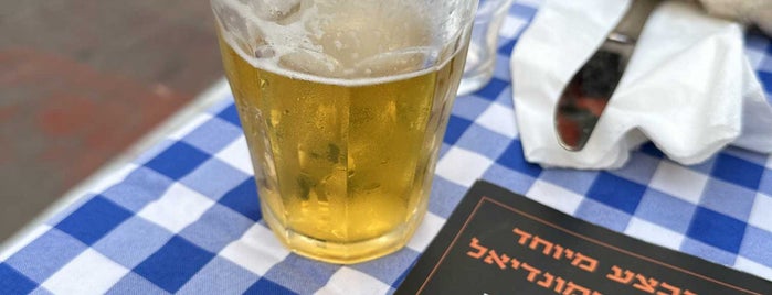 Beer Bazaar Yishkon is one of תל אביב 🇮🇱.