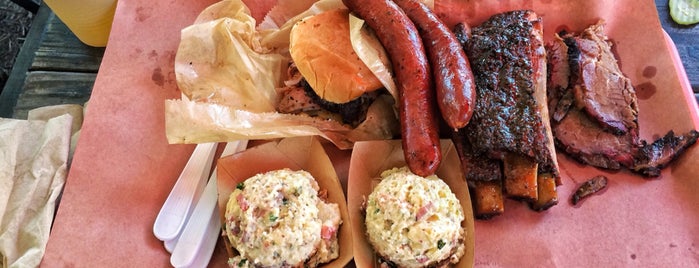 La Barbecue Cuisine Texicana is one of Austin Foodtrucks.