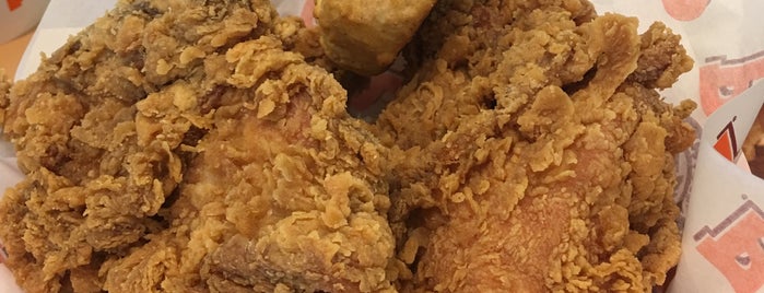 Popeyes Louisiana Kitchen is one of Lugares favoritos de Ibrahim.