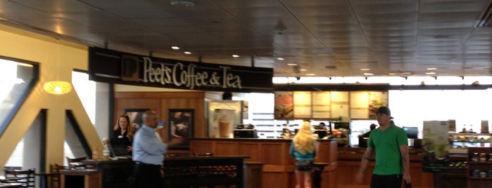 Peet's Coffee is one of Posti che sono piaciuti a Jeff.