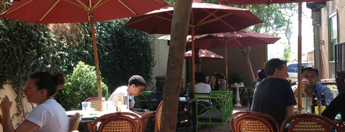 Alcove Cafe & Bakery is one of Los Feliz.