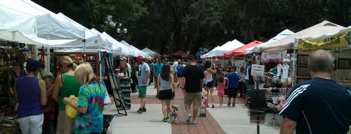 Orlando Farmer's Market is one of Orlando Hidden Treasures to Try.