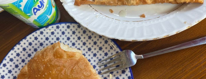 Kırım Tatar Çibörek Evi is one of Gastronot'un Kaydettiği Mekanlar.