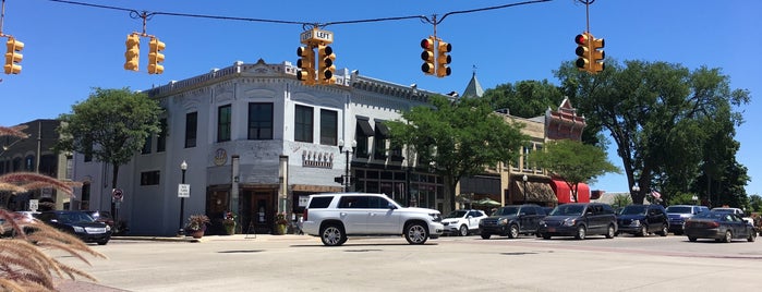 Diamond's Steak & Seafood is one of Top 10 dinner spots in Howell, MI.