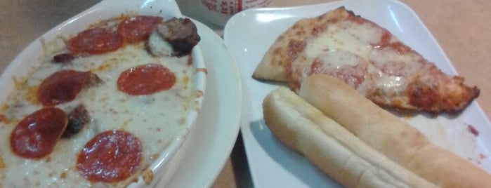 Fazoli's is one of Aundreaさんのお気に入りスポット.