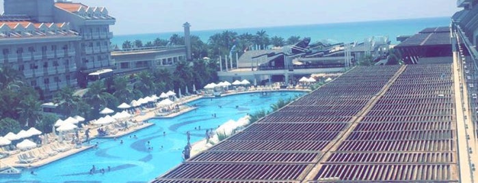 Crystal Waterworld Resort & Spa is one of Lugares favoritos de veysel.