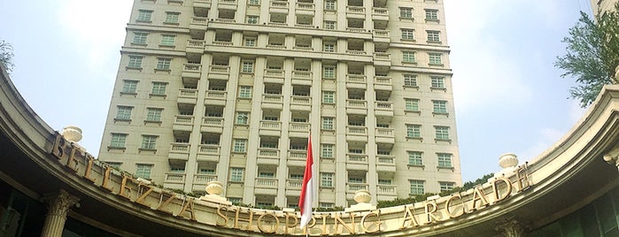 Bellezza Shopping Arcade is one of Office Tower in Jakarta.