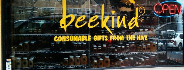 Beekind is one of Weekenders.