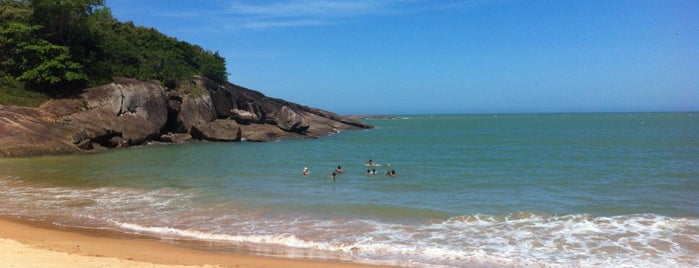 Praia dos Padres is one of Carolineさんのお気に入りスポット.
