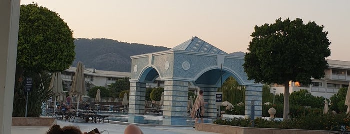 Hilton Dalaman Sarıgerme Sun Deck is one of FATOŞ'un Beğendiği Mekanlar.