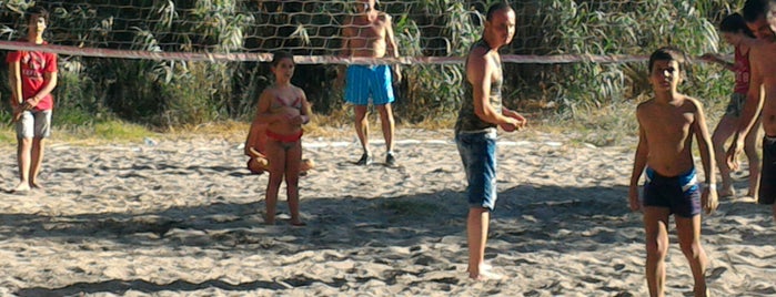 Müskebi Beach Volley Field is one of FATOŞさんのお気に入りスポット.