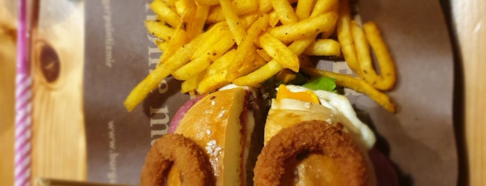 Burger Point is one of FATOŞ'un Beğendiği Mekanlar.