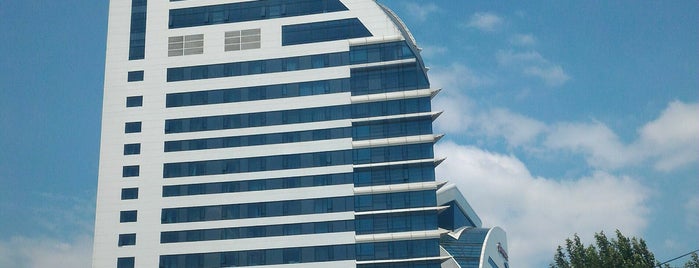 Hilton Bursa Convention Center & Spa is one of Lieux qui ont plu à FATOŞ.