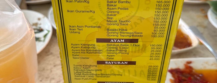 Pondok Ikan Bakar Kalimantan is one of Kuliner Bekasi.