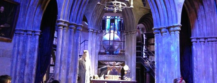Dumbledore's Office is one of The Making of Harry Potter Studio Tour.