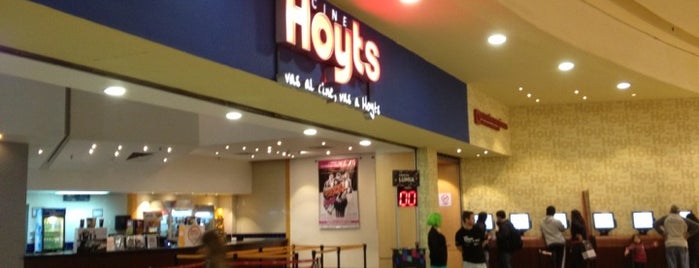Hoyts is one of Lugares favoritos de Sir Chandler.