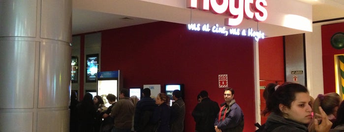 Hoyts is one of Cines a los que fuí.