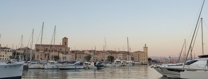 Port de La Ciotat is one of Marseille 🇫🇷.