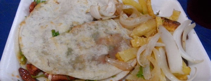 El Quijote Taco & Grill is one of Locais salvos de HOLYBBYA.
