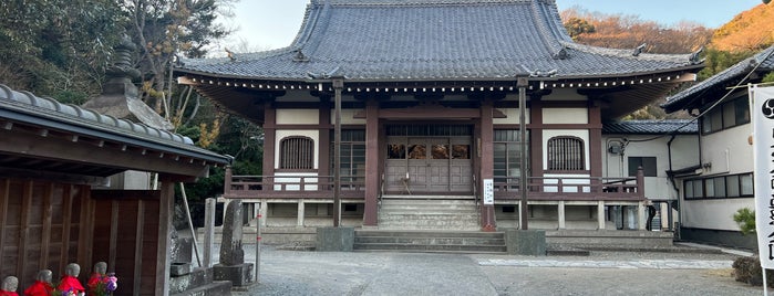 玉蔵院 is one of 三浦半島 「干支守り本尊」八佛霊場.