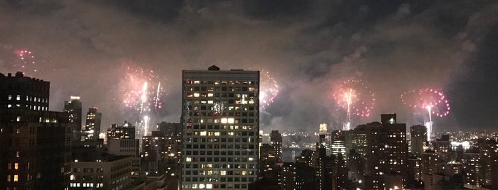 Macy's 4Th Of July Fireworks Spectacular is one of Posti che sono piaciuti a Alex.