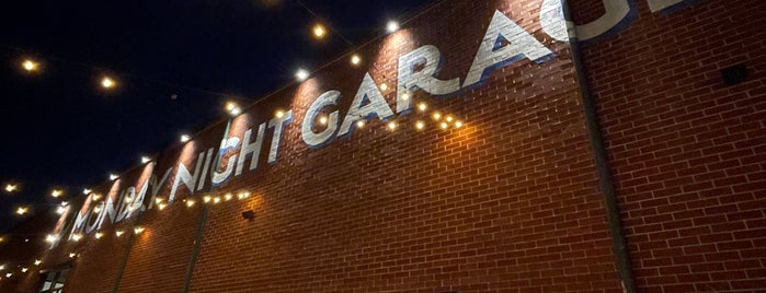 Monday Night Garage is one of Gespeicherte Orte von Sahar.