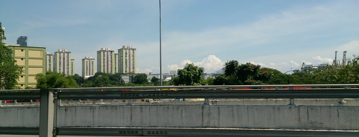 Kampong Bahru Flyover is one of Non Standard Roads in Singapore.