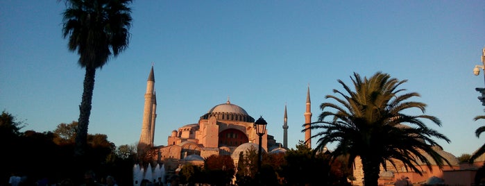 Sultanahmet is one of اسطنبول.