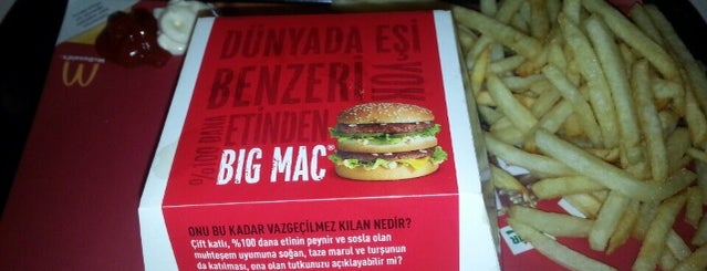 McDonald's is one of Locais curtidos por 2tek1cift.