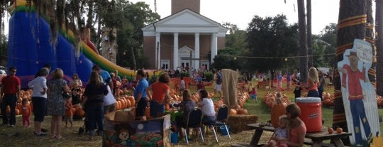 Southside United Methodist Church is one of Matt'ın Beğendiği Mekanlar.