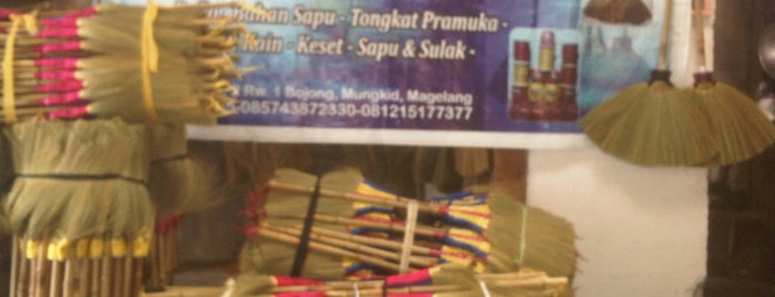 Toko Alat Rumah Tangga "Surya Agung" is one of Random!.