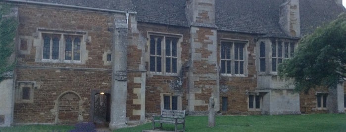 Lyddington Bede House is one of Lugares favoritos de Carl.