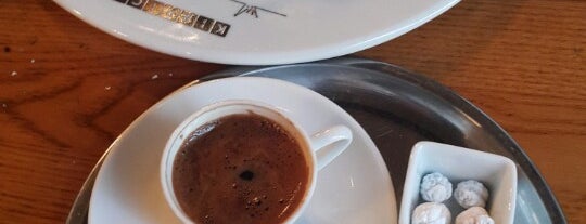 Kirpi Cafe & Restaurant is one of Hatice'nin Beğendiği Mekanlar.