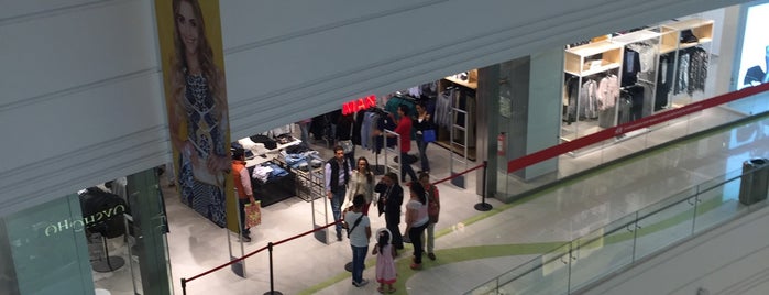 H&M is one of Pueblita.