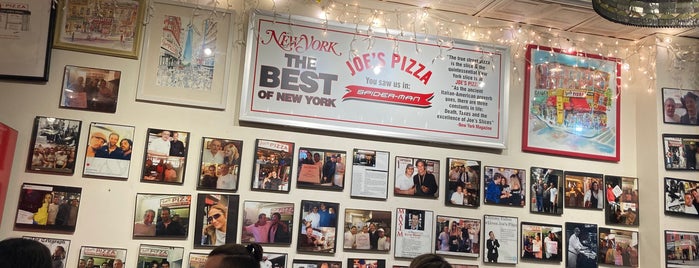 Joe’s Pizza is one of Lugares favoritos de Amanda.