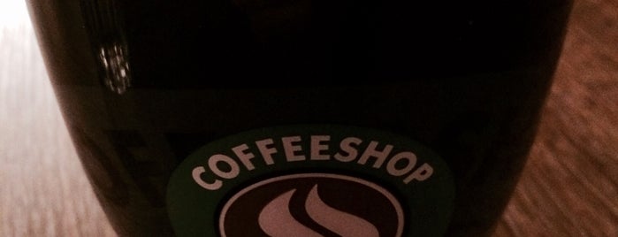 Coffeeshop Company is one of Locais curtidos por Artem.
