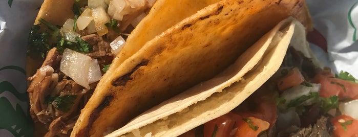 Taco Cabo is one of Nikさんのお気に入りスポット.