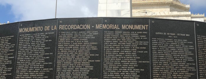 Monumento de la Recordacion is one of Locais curtidos por Lizzie.