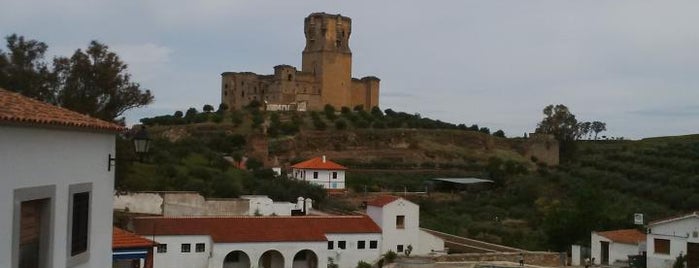 Castillo de los Sotomayoi is one of ESPAÑA ★ Castillos más Bonitos ★.