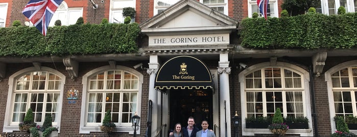 Afternoon tea at The Goring is one of Locais salvos de B.
