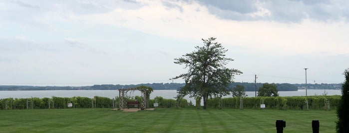Sovereign Estates Winery is one of Wineries.
