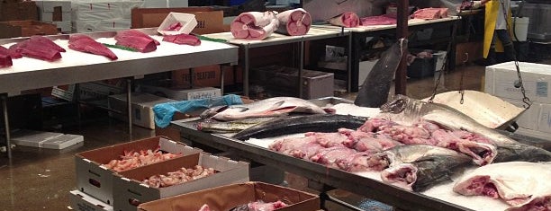 New Fulton Fish Market is one of Posti salvati di Tani.