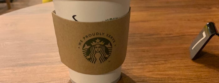Starbucks is one of K Gさんのお気に入りスポット.