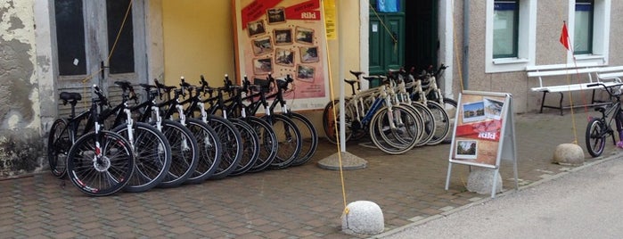 Rent a bike (Skradin) is one of Tempat yang Disimpan Yaron.