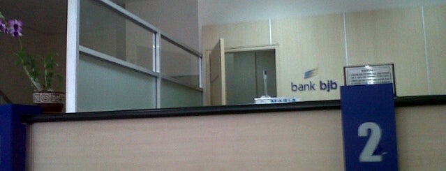 Bank Bjb - KCP Cijerah is one of working.