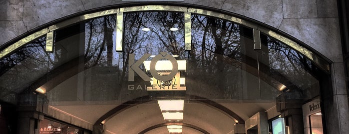 Kö Galerie is one of สถานที่ที่ 103372 ถูกใจ.