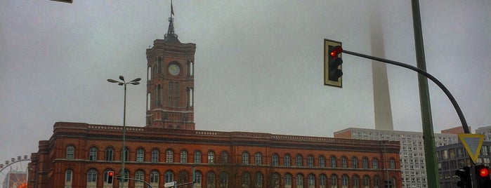 赤の市庁舎 is one of 103372さんのお気に入りスポット.