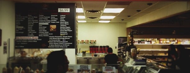 Granada Market and Deli is one of Locais curtidos por Trevor.