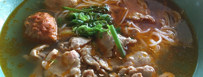 Spice Viet is one of Tempat yang Disukai Riann.